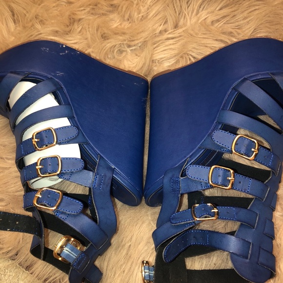 Wedge - Picture 3 of 3